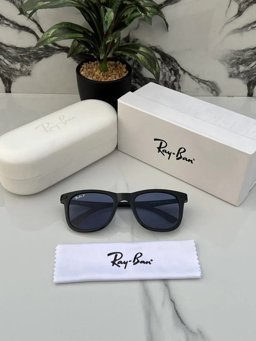 RB 4287 black blue candy Sunglasses