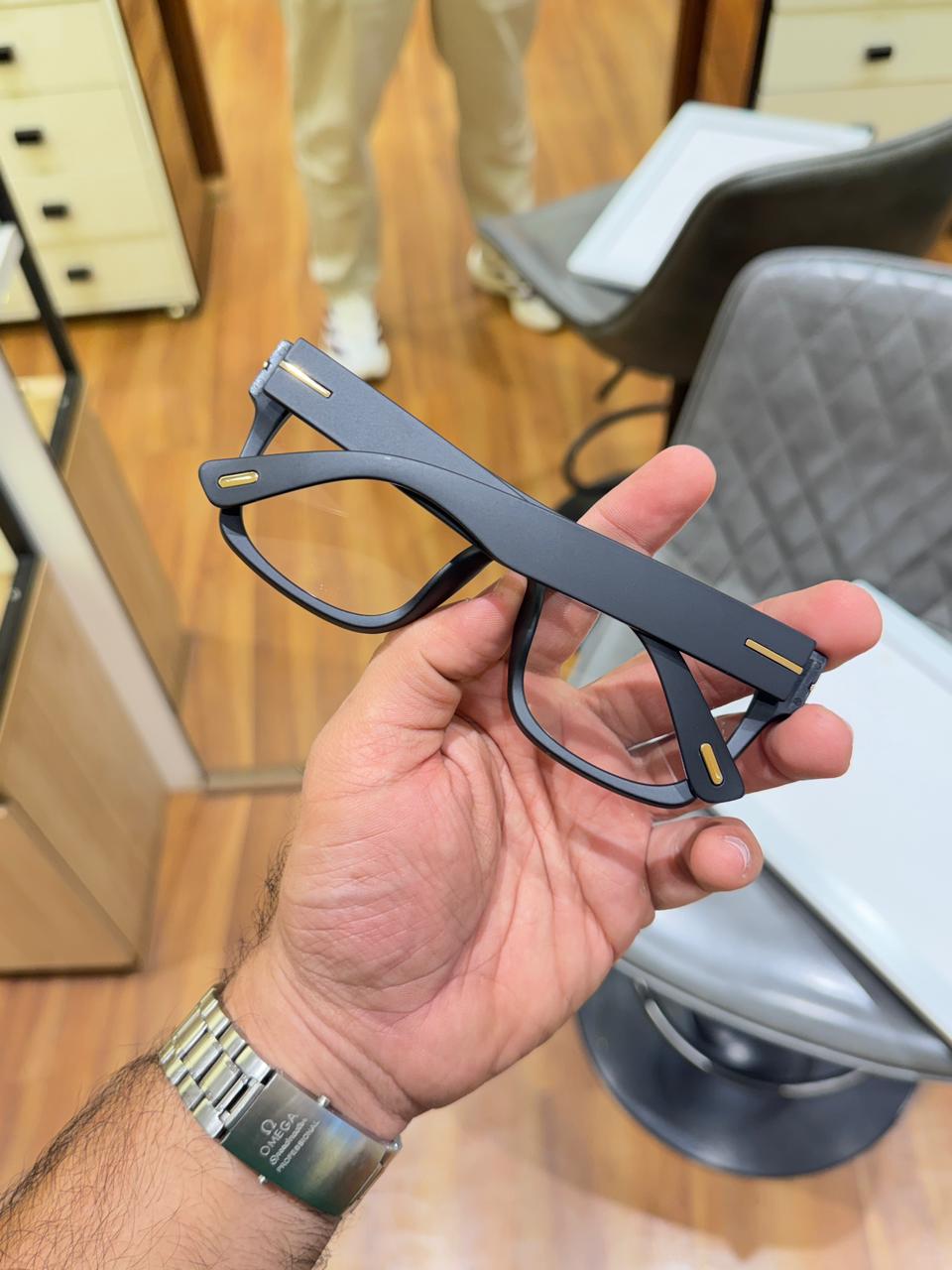 TF 1922 black plano